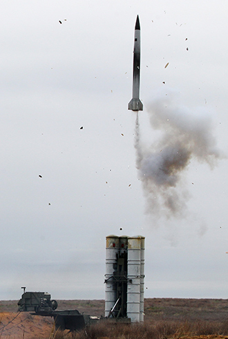 An S-300 anti-aircraft missile (RIA Novosti / Valery Melnikov)