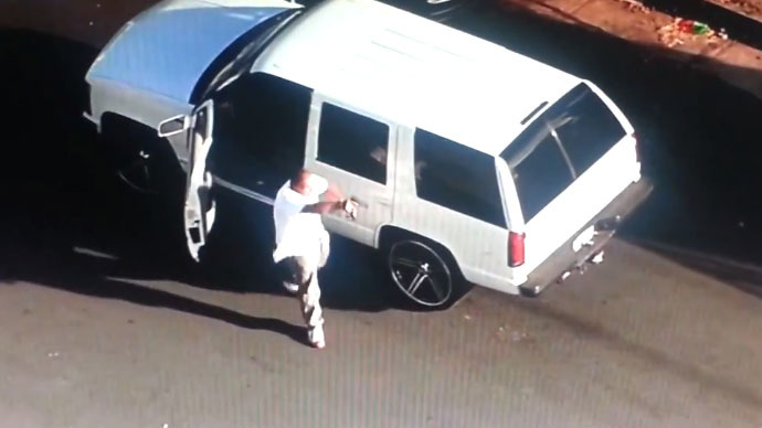 LA car chase ends in shootout with police on live television