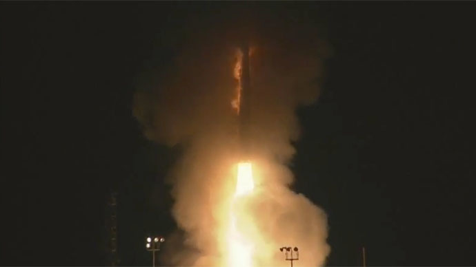 US test-fires intercontinental missile in California (VIDEO)