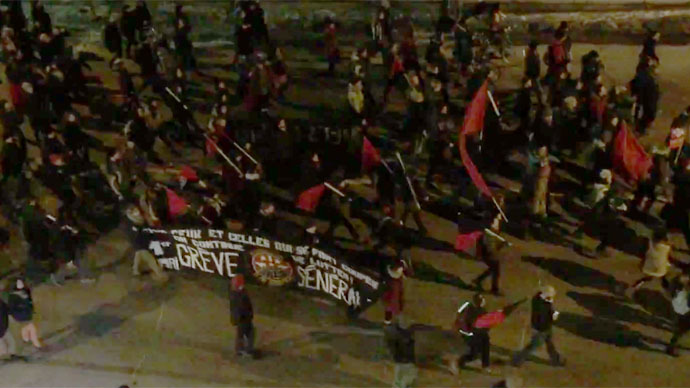Tear gas, rubber bullets as police disperse Canadian students’ anti-austerity rally