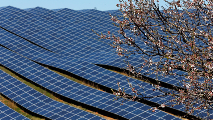 China & Japan to lead global solar boom in 2015 - Bloomberg