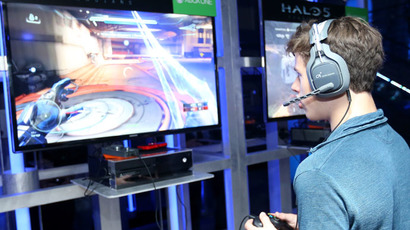 ‘Johnny, come in and play!’ Video games better for kids than outdoor activities, study claims