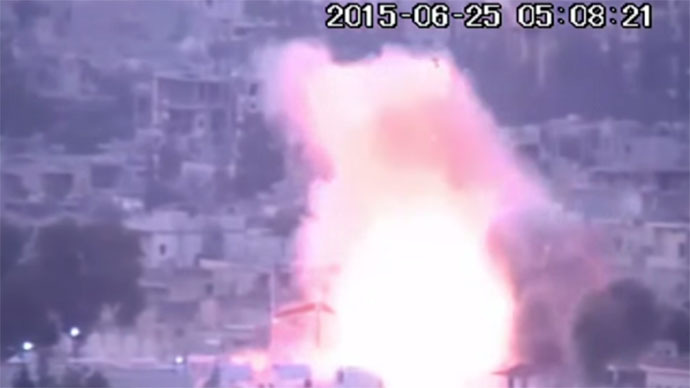 ISIS strikes back on strategic town of Kobani under guise of moderate Syrian rebels