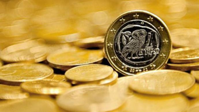 Greece tightens screws on creditors to accept haircut