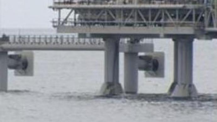 Shell agreed in principle to cede control of Sakhalin-2 to Gazprom