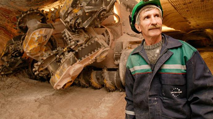 Uralkali yields profit, promises half to shareholders
