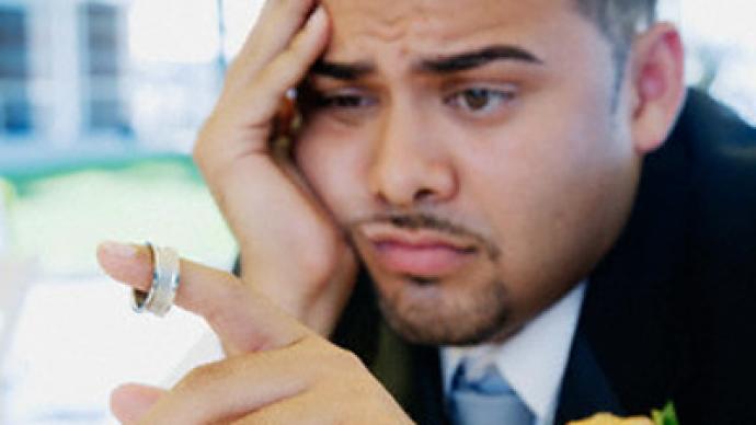 American debt puts couples off marriage