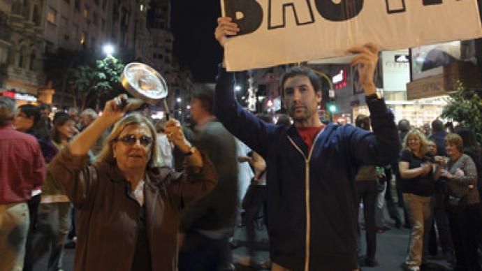 Tens of thousands of Argentines protest president’s policies (PHOTOS)