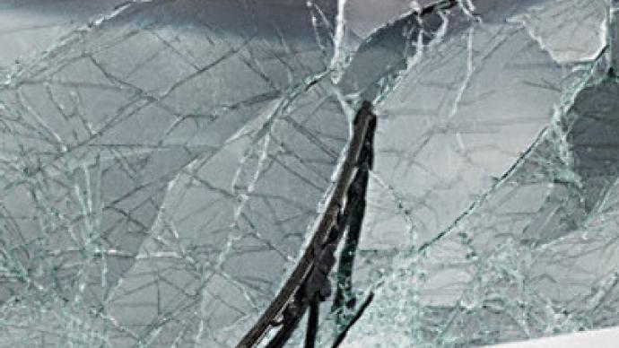 Bus crash kills 14