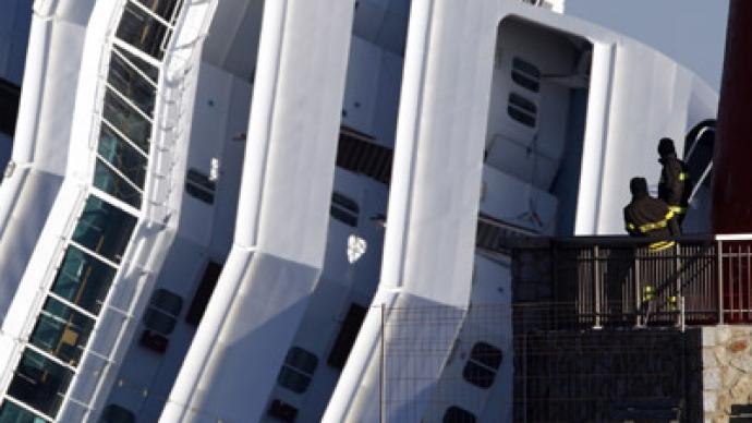 Five more bodies found on Costa Concordia wreck