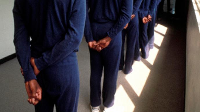 Language-labeled: Estonia brands inmates ‘Nazi-style’?