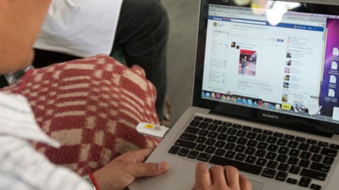 Facebook spies on users in attempt to catch sex predators