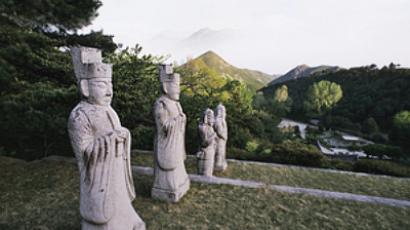 North Korea, near Gaeseong, statues around the tomb of King