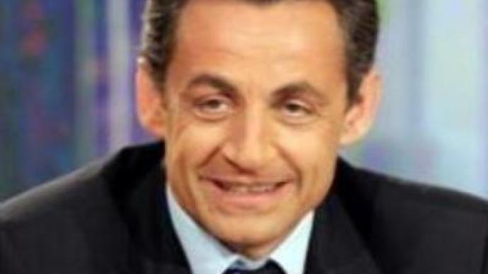 French poll favours Sarkozy