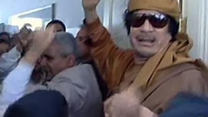 Libyan rebels cage black Africans in zoo, force feed them flags (SHOCK VIDEO)