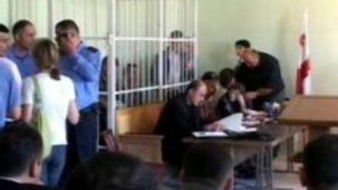 Georgia to free spy charge officers