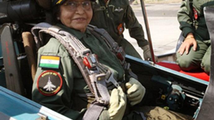 Indian president, 74, test flies Russian fighter jet
