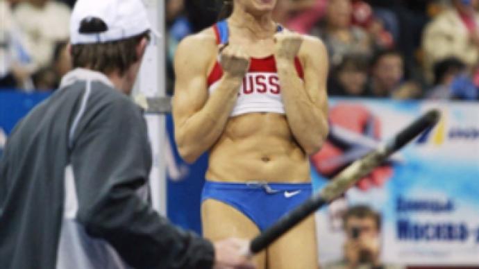 Isinbayeva sets two records in one day