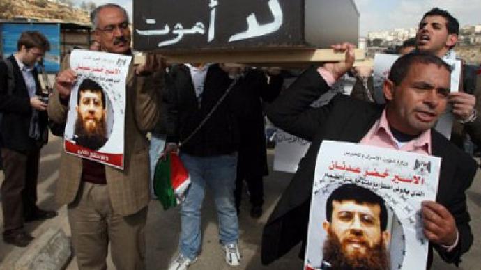 Hamas threatens Israel with revenge if hunger strikers die
