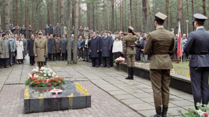 Documents on Katyn massacre handed over to Poland