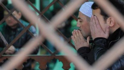 Putin promises to protect Christianity worldwide