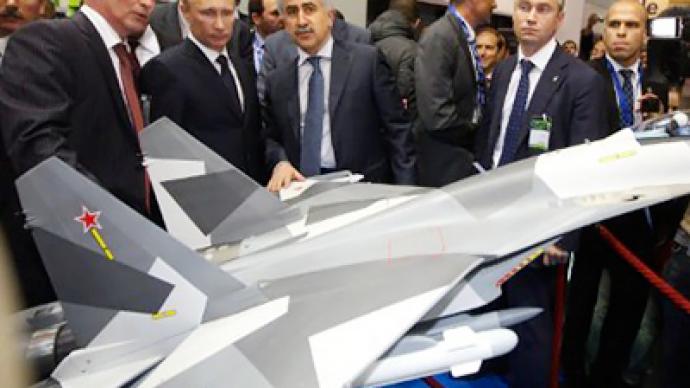 Putin watches Sukhoi Superjet at Le Bourget air show