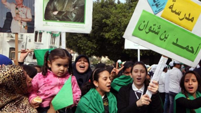 No unity in coalition as pro-Gaddafi forces shell rebel-held towns undisrupted