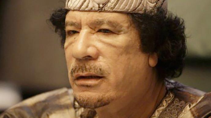 Moscow calls on Gaddafi envoys for peace