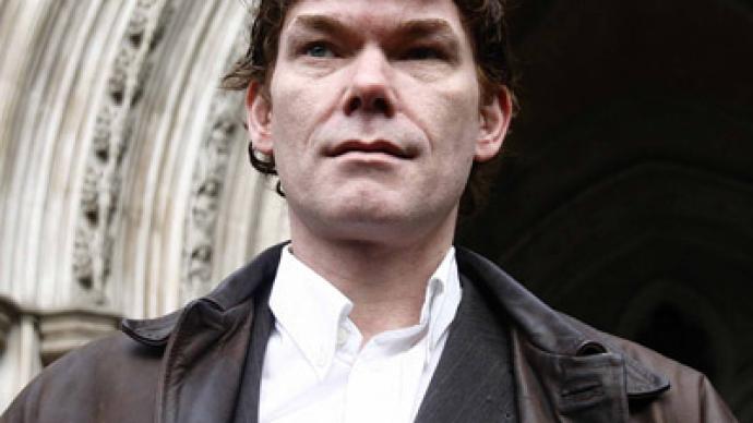 UK blocks 'UFO-hacker' McKinnon extradition to US