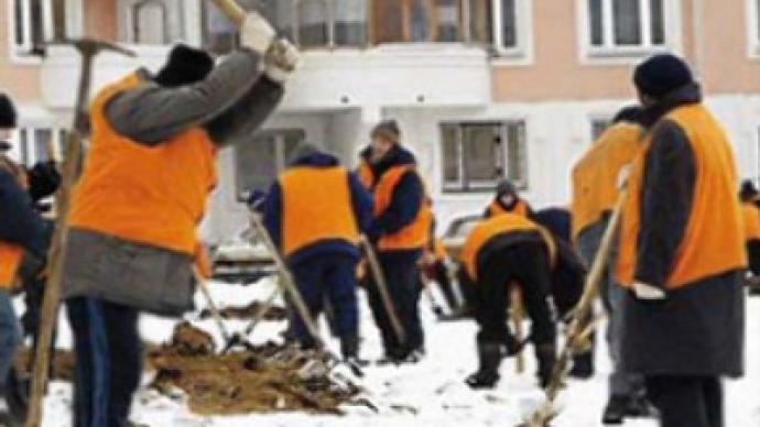 Migrant workers face jobs axe
