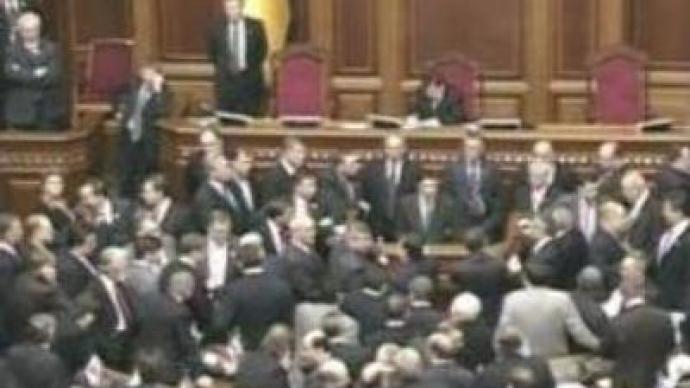 Opposition turns off electricity in Ukrainian Parliament