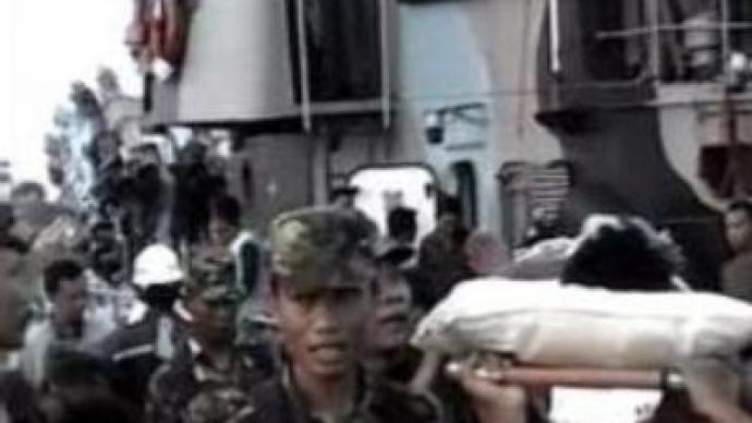 400 people missing, 200 survive Indonesian ferry tragedy