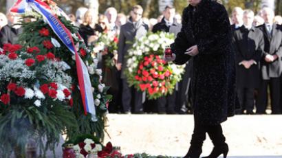 'Key witness' in Polish presidential plane crash dies, suicide suspected