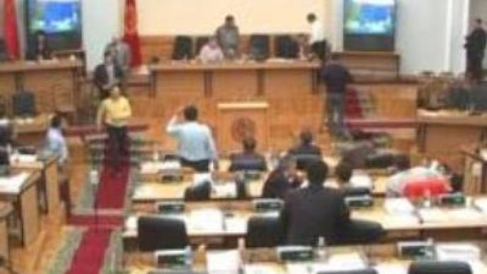 Political crisis in Kyrgyzstan enters its 6th day