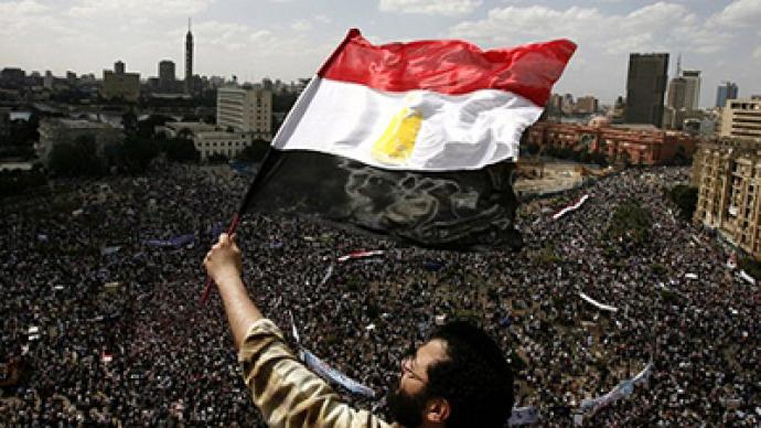 Traces of Mubarak’s regime force Egyptians back to streets