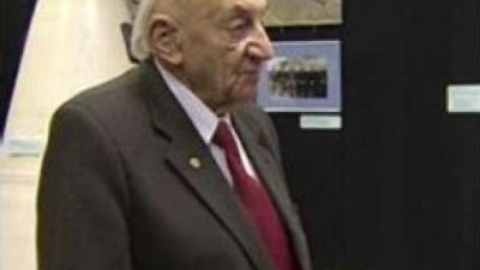 Russia's space pioneer celebrates 95th birthday