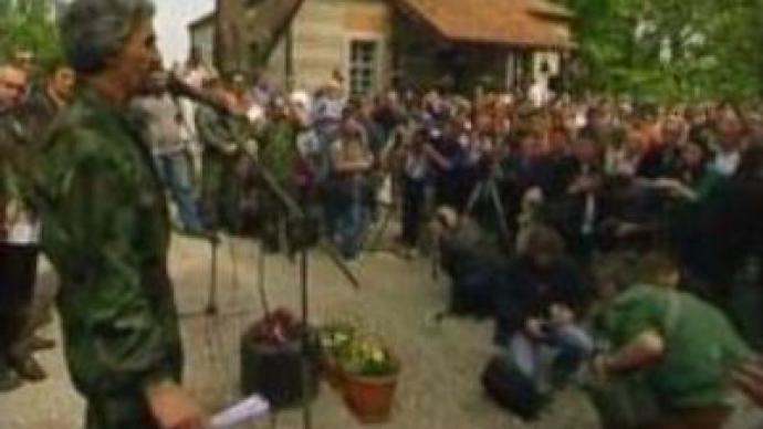 Serbs pledge to fight for Kosovo