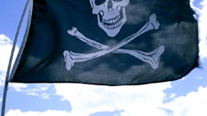 Ship with Russian and Lithuanian crew eludes Somali pirates