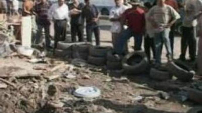 Suicide bomber kills 21