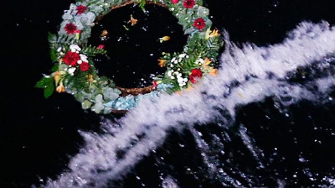 In memoriam: Somber ceremony at sea marks 100 years since Titanic tragedy (PHOTOS)