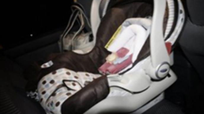 Tragic mum's baby suffocates in car