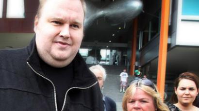 Google ad service bans author for linking to self-published book on The Pirate Bay