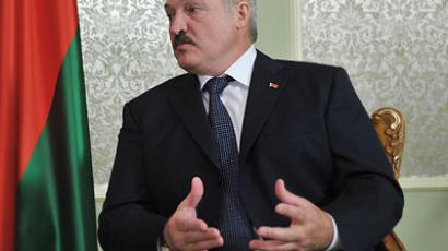 Lukashenko vows democracy, opposition insists on fair polls 