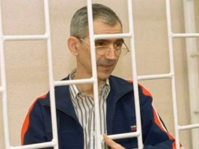 Court paroles Russian scientist jailed for spying