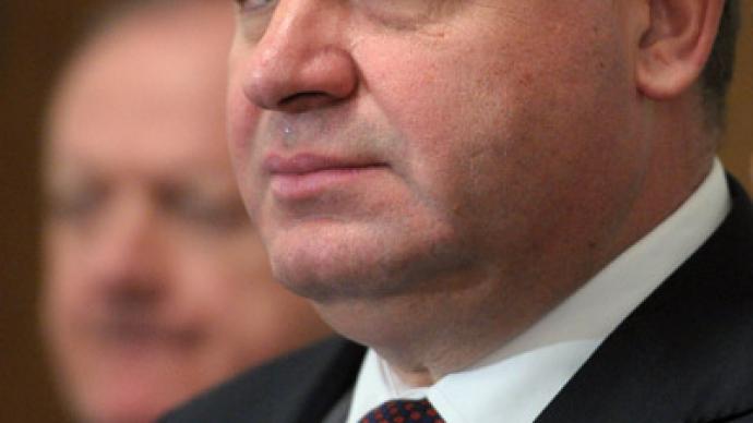 Putin sacks Defense Minister amid embezzlement probe, replaces with ex-Emergencies Minister Shoigu