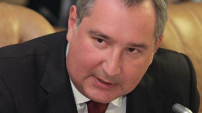 Cloak, dagger and a blond wig? FSB says CIA agent nabbed in Moscow (VIDEO, PHOTOS)