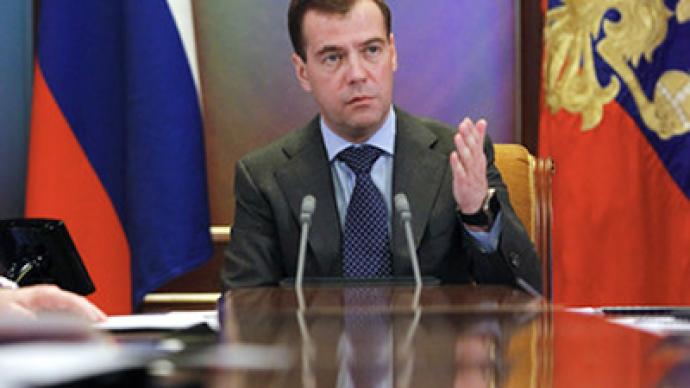 Medvedev demands efficiency from police