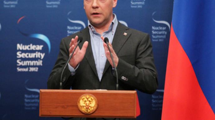 ‘Smells like Hollywood:’ Medvedev lectures Romney over Russian rant