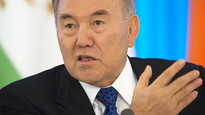 Kazakh president urged to stay until 2020 
