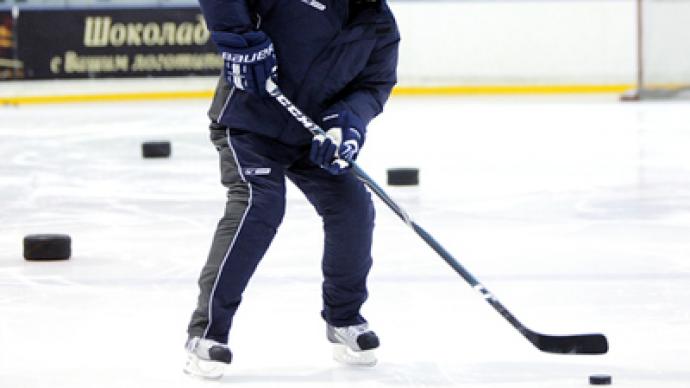 Putin starts skating to show nothing is impossible